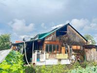 В Тюменском районе сгорела частная постройка на улице Мартовская 