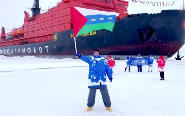 Иван Зарубин обратился к тюменцам из арктической экспедиции "Ледокол знаний"