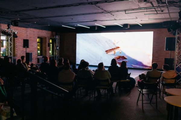 Тюменцы смогут бесплатно посмотреть фильм с Мэрилин Монро в "Конторе пароходства"