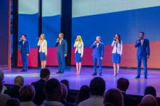 Александр Моор вручил награды 17 спортсменам и тренерам региона 