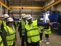 Тюменских депутатов познакомили с работой одного из знаковых для города предприятий