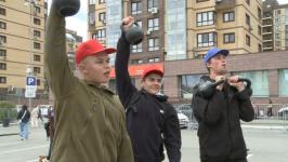 Спортивную площадку для ветеранов СВО открыли у трофейной выставки в Тюмени