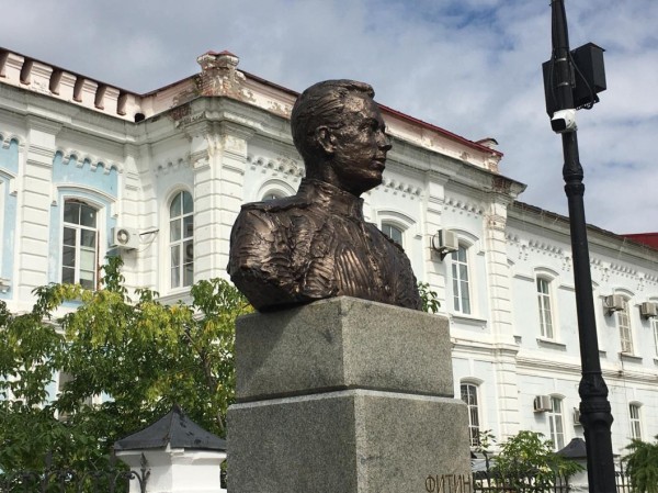 Светлана Иванова: открытие в Тюмени памятника нашему земляку Павлу Фитину &ndash; это сохранение исторической памяти