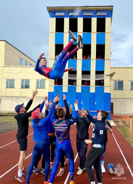 Юношеская сборная Тюменской области завоевала золотую медаль на чемпионате пожарных 