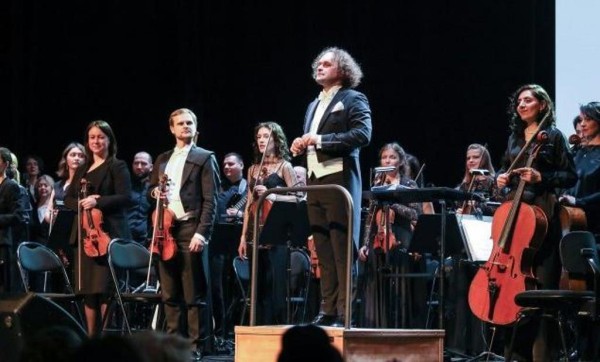 Тюменцы могут купить абонементы в Тюменскую филармонию со скидкой