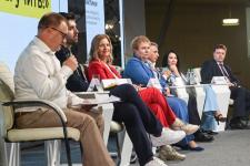 Наставничество и педагогику будущего обсудили в рамках конкурса "Мастер года" в Тюмени