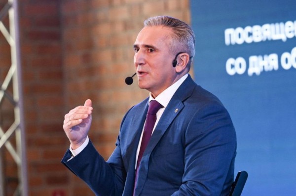 Александр Моор поздравил тюменцев с Днем работников нефтяной и газовой промышленности