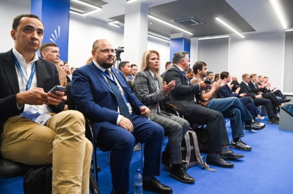 Технологический суверенитет цифровизации ТЭК обсудили российские эксперты на TNF в Тюмени