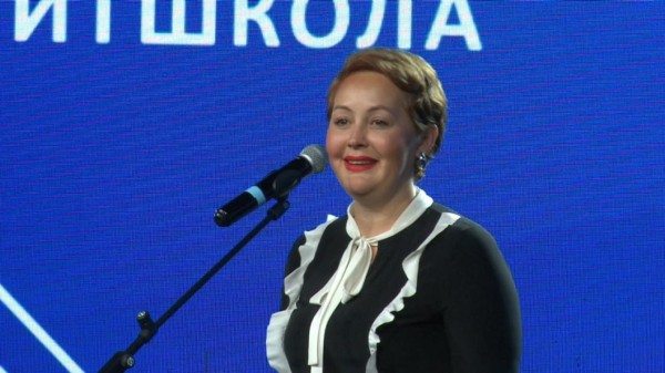 Формирование образа женщины в политике стало темой осенней сессии "Женской политшколы" в Тюмени