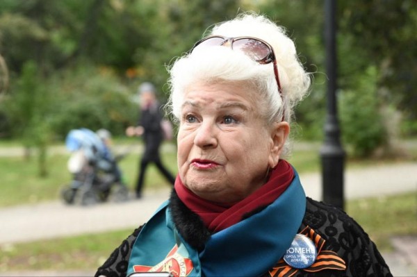 Заводской гудок собрал ветеранов тюменских предприятий в Загородном саду Заводской гудок собрал ветеранов тюменских предприятий в Загородном саду