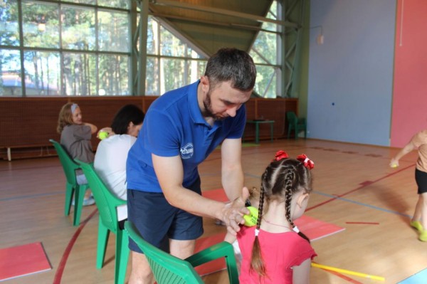 Родные бойцов СВО могут отдохнуть и восстановиться в тюменском центре "Родник"