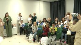 В Тюмени первоклассникам из семей погибших бойцов СВО вручили подарки ко Дню знаний В Тюмени первоклассникам из семей погибших бойцов СВО вручили подарки ко Дню знаний