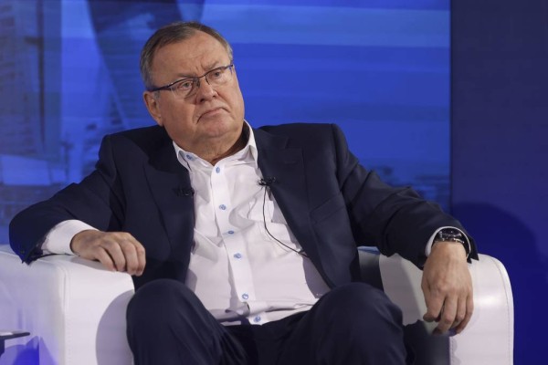 Глава ВТБ Андрей Костин: снижение ключевой ставки возможно не раньше середины 2025 года