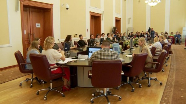 Тюменская область - в числе лидеров по внедрению мобильного приложения оперативной помощи детям