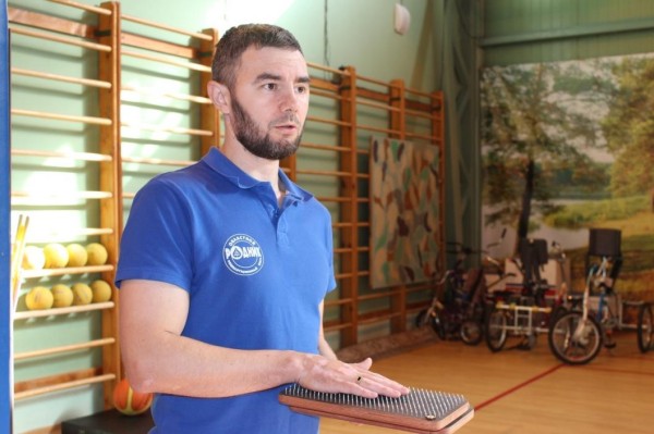 Тюменских тренеров-преподавателей по АФК обучили основам сенсорной интеграции