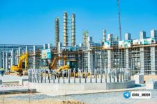 Александр Моор осмотрел ход работ на южной площадке завода "ЗапСибНефтехим"