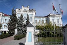 Мемориальную доску в честь благотворителя Прокопия Подаруева открыли в Тюмени Мемориальную доску в честь благотворителя Прокопия Подаруева открыли в Тюмени