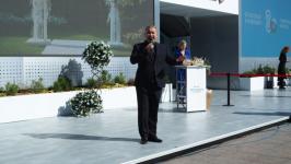 Молодая пара поженилась в инфопарке "Тюменская область, я люблю тебя!"