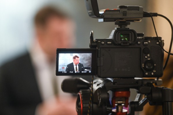 Трансляция пресс-конференции по вопросу миграционной политики 