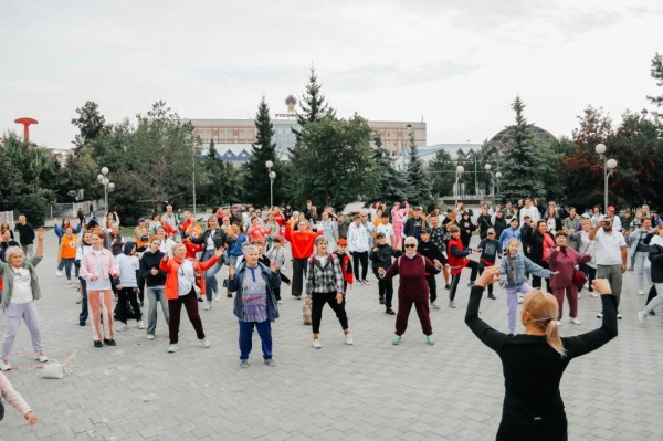 150 спортинструкторов будут проводить занятия для  тюменцев в сентябре