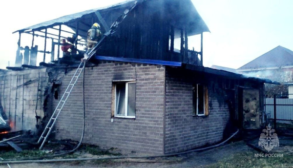 Пожар в частном доме ликвидировали в Тюмени