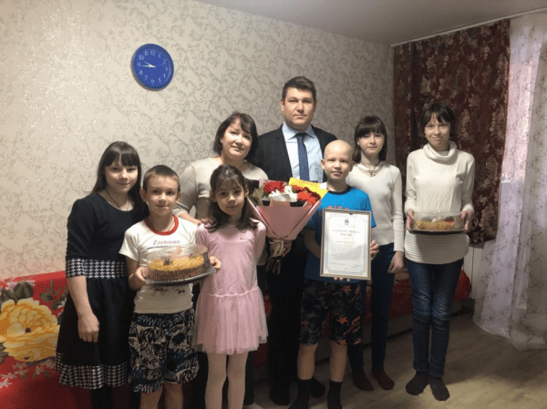 О работе за год отчитались тюменские депутаты Сергей Морев и Николай Ремезков