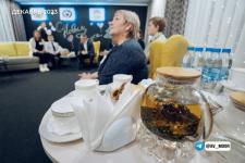 В Тюменской области работают более 80 семейных социальных гостиных 