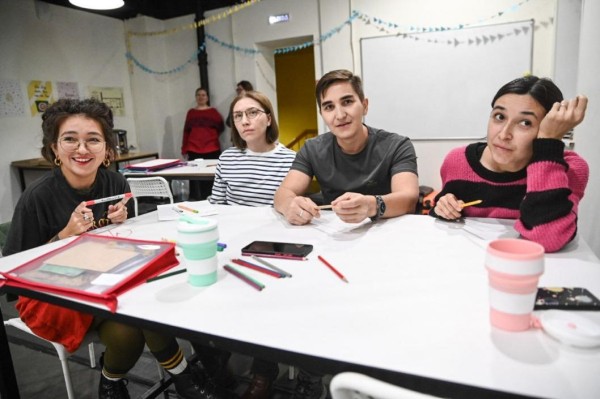 Тюменцы превращают семейные истории в комиксы на лаборатории татарских зинов