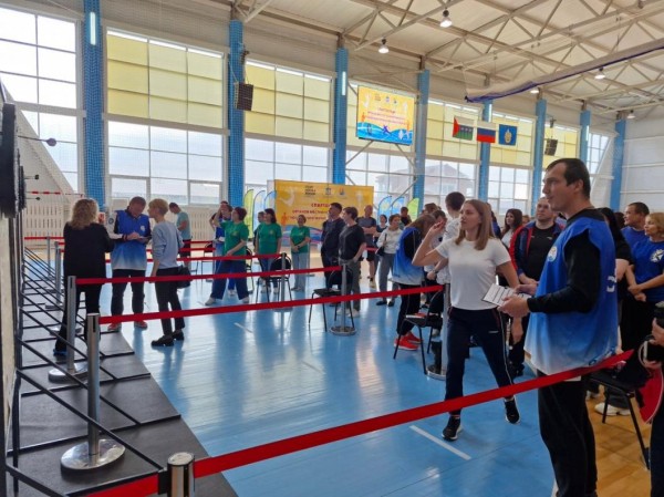 В Тюменском районе чиновники сыграли в шахматы, дартс и настольный теннис