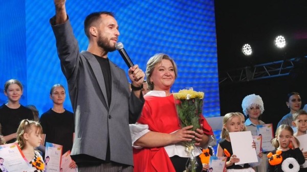 Около 130 моделей и дизайнеров приняли участие в шоу Fashion wave в Тюмени