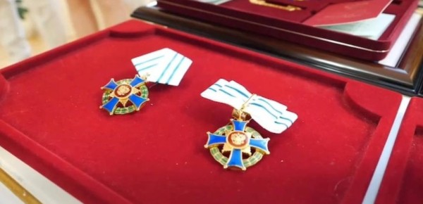 Владимир Путин наградил супругов Зиновьевых медалью ордена &ldquo;Родительская слава&rdquo;