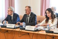 В Тюмени рассмотрели ход реализации государственной программы "Сотрудничество"