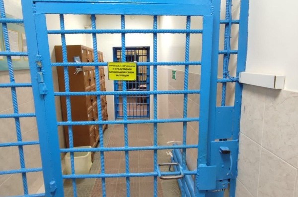 Наркокурьера за сбыт мефедрона на пять лет отправили в колонию