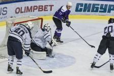 Благотворительный хоккейный матч в поддержку бойцов СВО проводят в Тюмени