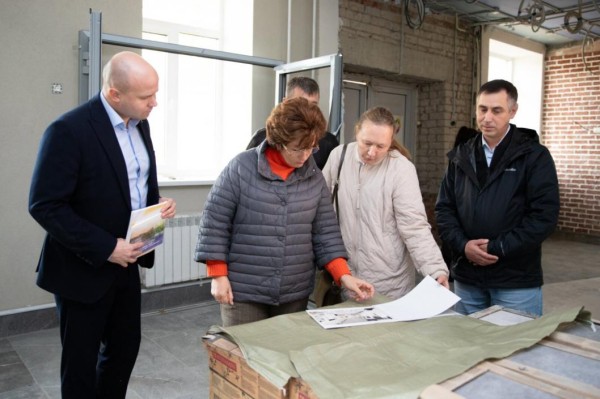 Городские депутаты проконтролировали исполнение наказов жителей в Тюмени Городские депутаты проконтролировали исполнение наказов жителей в Тюмени