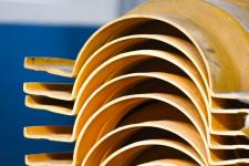  Тюменская компания наращивает производство футляров и ограждений для нефтяников