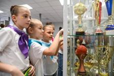 Модульный спортзал "Юность" открыли в Тюмени по федеральному проекту 