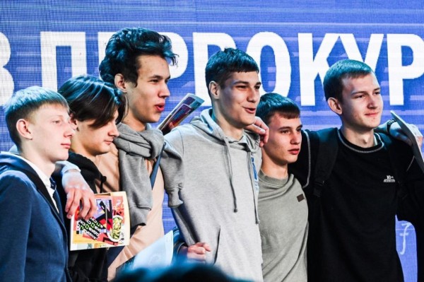 Более одной тысячи тюменских студентов посвятили в первокурсники