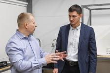  Тюменская компания наращивает производство футляров и ограждений для нефтяников