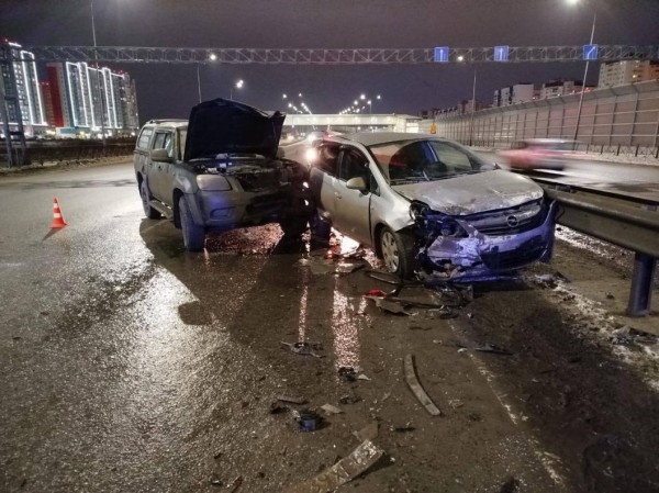 В Тюменской области на дорогах за сутки произошло 14 аварий В Тюменской области на дорогах за сутки произошло 14 аварий