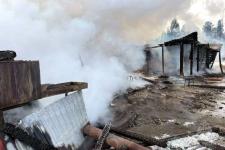 Из-за неисправной печи сгорело придорожное кафе в Уватском районе