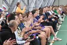 Модульный спортзал "Юность" открыли в Тюмени по федеральному проекту 