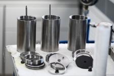 Тюменские инженеры создают тампонажные растворы для арктических месторождений Тюменские инженеры создают тампонажные растворы для арктических месторождений