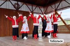 Концертами и патриотическими акциями отметили тюменцы День народного единства 