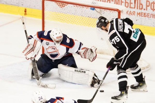 Тюменский ХК "Рубин" проведет выездные матчи в Москве и Санкт-Петербурге