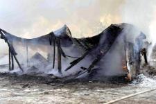 Из-за неисправной печи сгорело придорожное кафе в Уватском районе