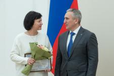 57 жителям Тюменской области вручили государственные и региональные награды