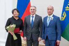 57 жителям Тюменской области вручили государственные и региональные награды