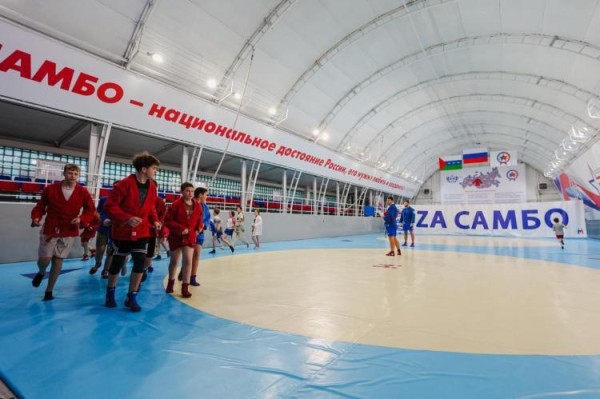 Более 20 семей объединила первая семейная эстафета "Zа самбо" в Тюмени 