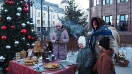 Трехсотлетие тюменского ковра отметили на фестивале Трехсотлетие тюменского ковра отметили на фестивале